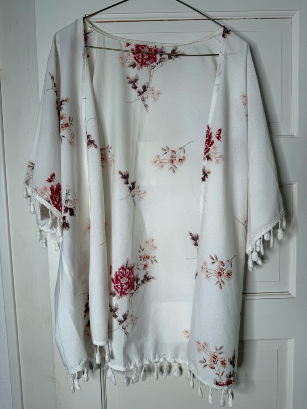 SHEIN White Floral Tassel Kimono